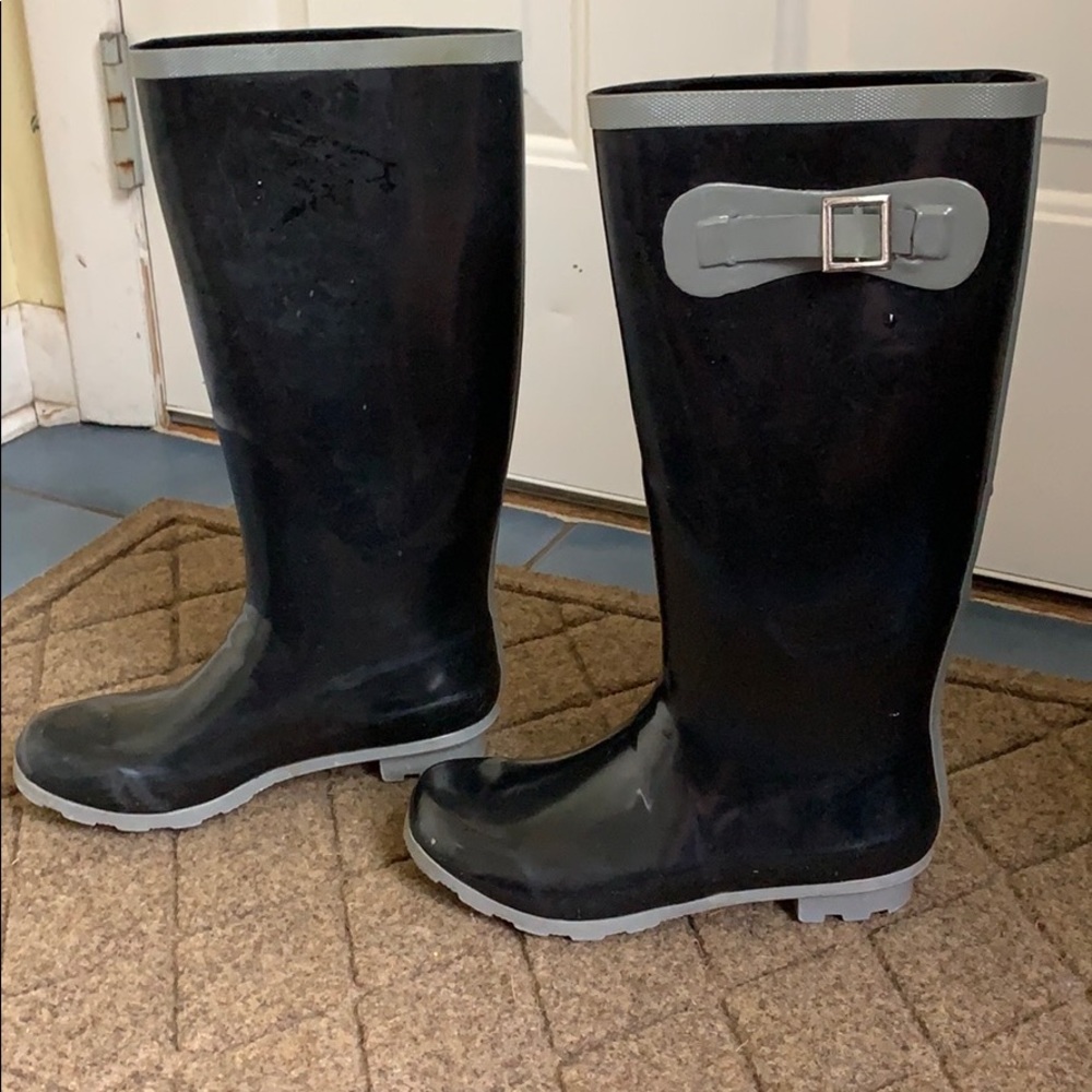 Rain boots